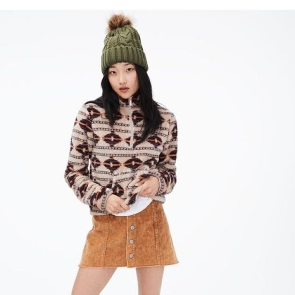 Aeropostale Aztec Wubby Pullover Women’s Size Medium Western Cowgirls